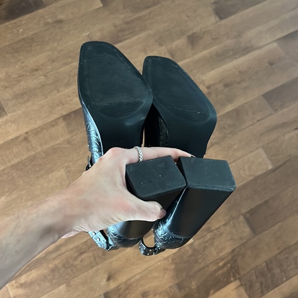 Zara Animal Print Studded Embossed Cut Out Booties Size 39 - Picture 7 of 7